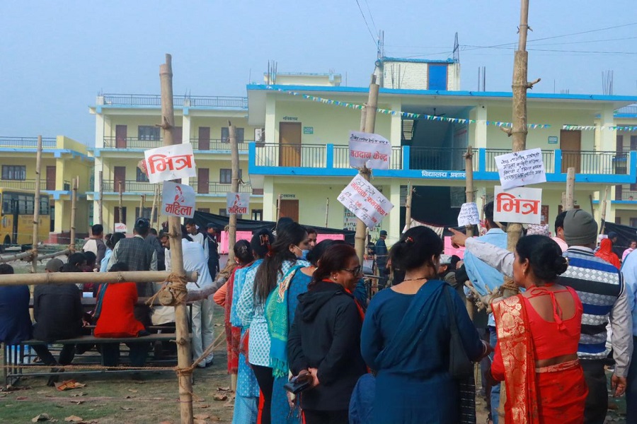 सुदूरपश्चिममा झण्डै ३० प्रतिशत मतदान